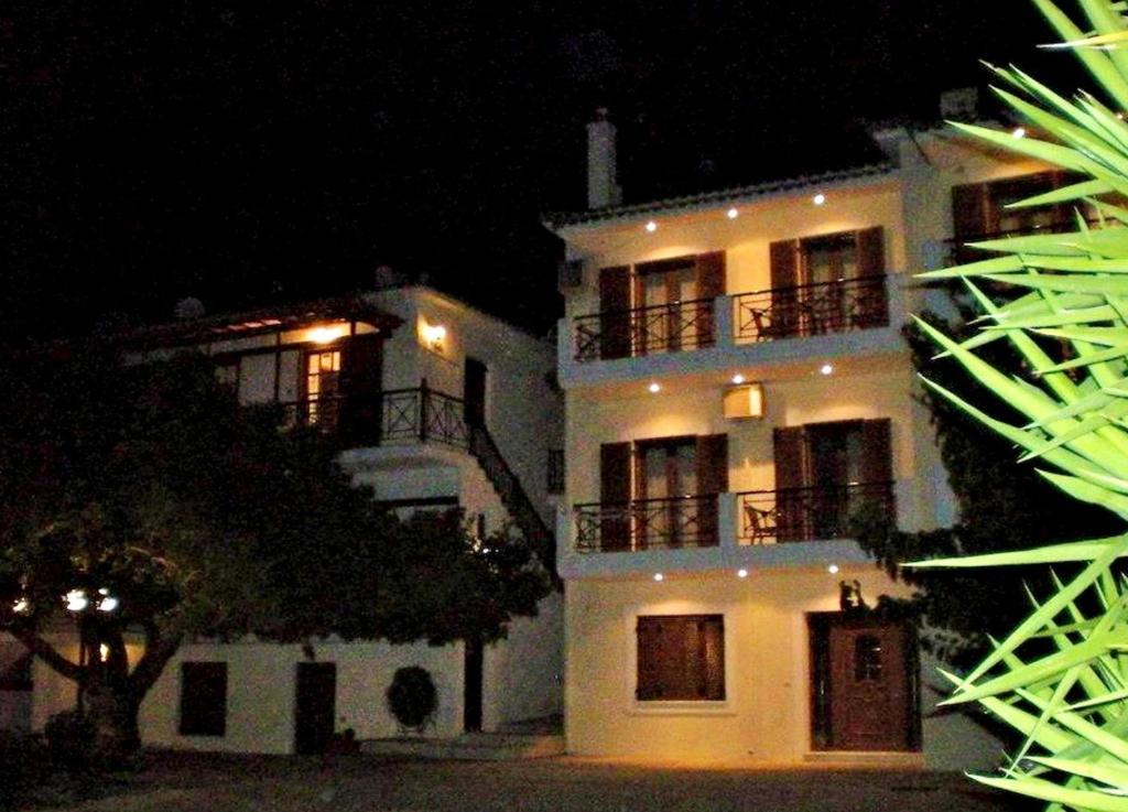 Olympion Apartments Stafylos Exterior photo